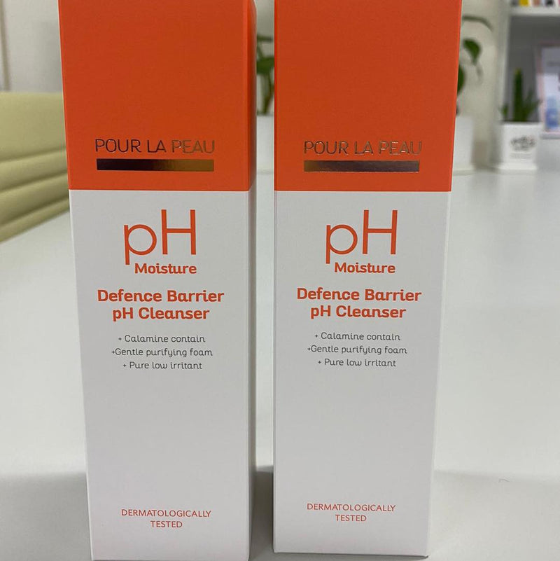 POUR LA PEAU Moist pH Balance Cleanser for Skin 120ml / 4.05oz - Vt Glamour
